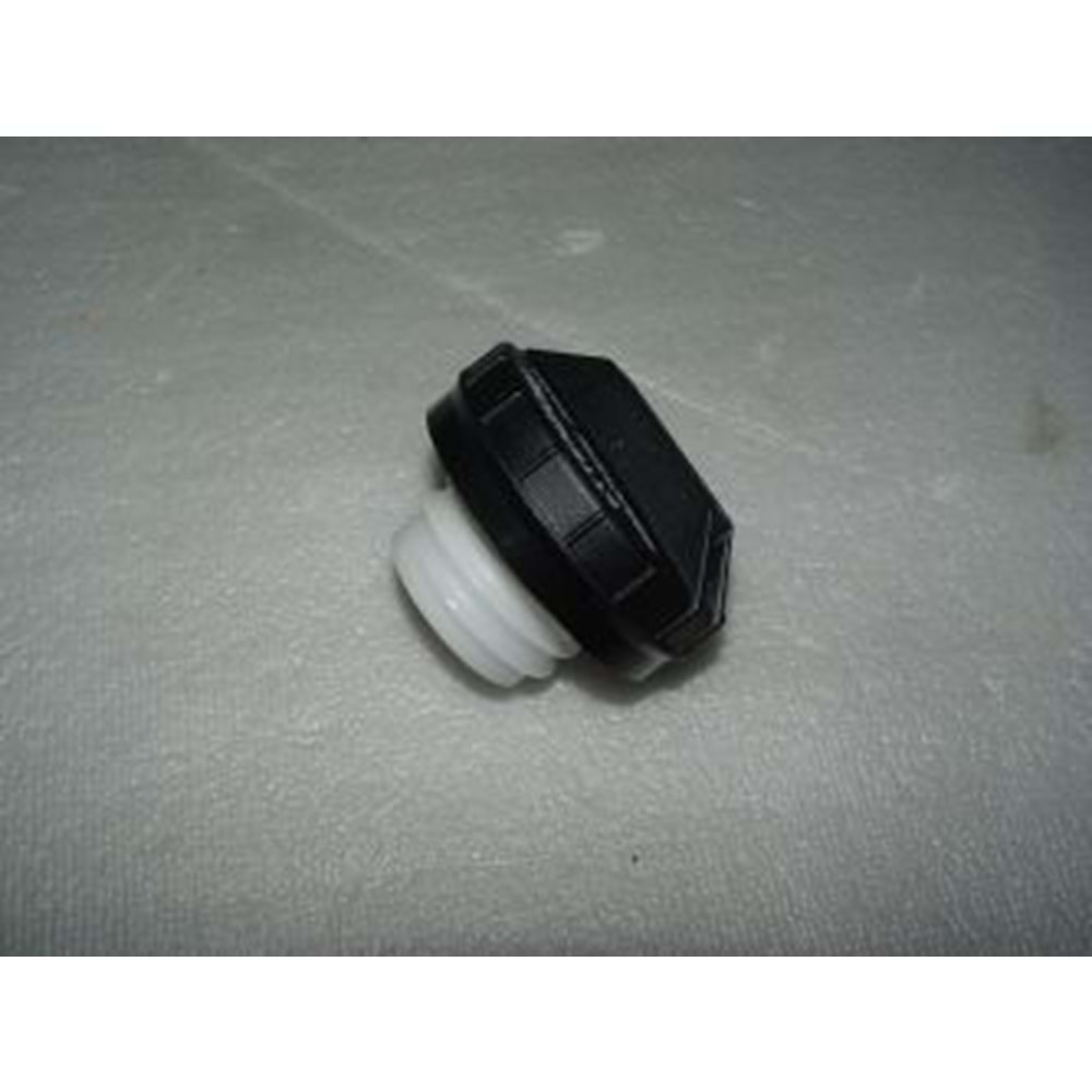 YAKIT DEPO KAPAGI HYUNDAI H100 MIN /ACCENT /GETZ /ELANTRA /