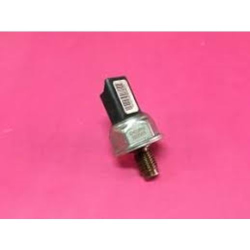 MAZOT DAĞITICI MÜŞÜRÜ YAKIT RAMPA MÜŞÜRÜ CLIO LAGUNA SAFRANE TWINGO MEGANE KANGOO SCENIC R19