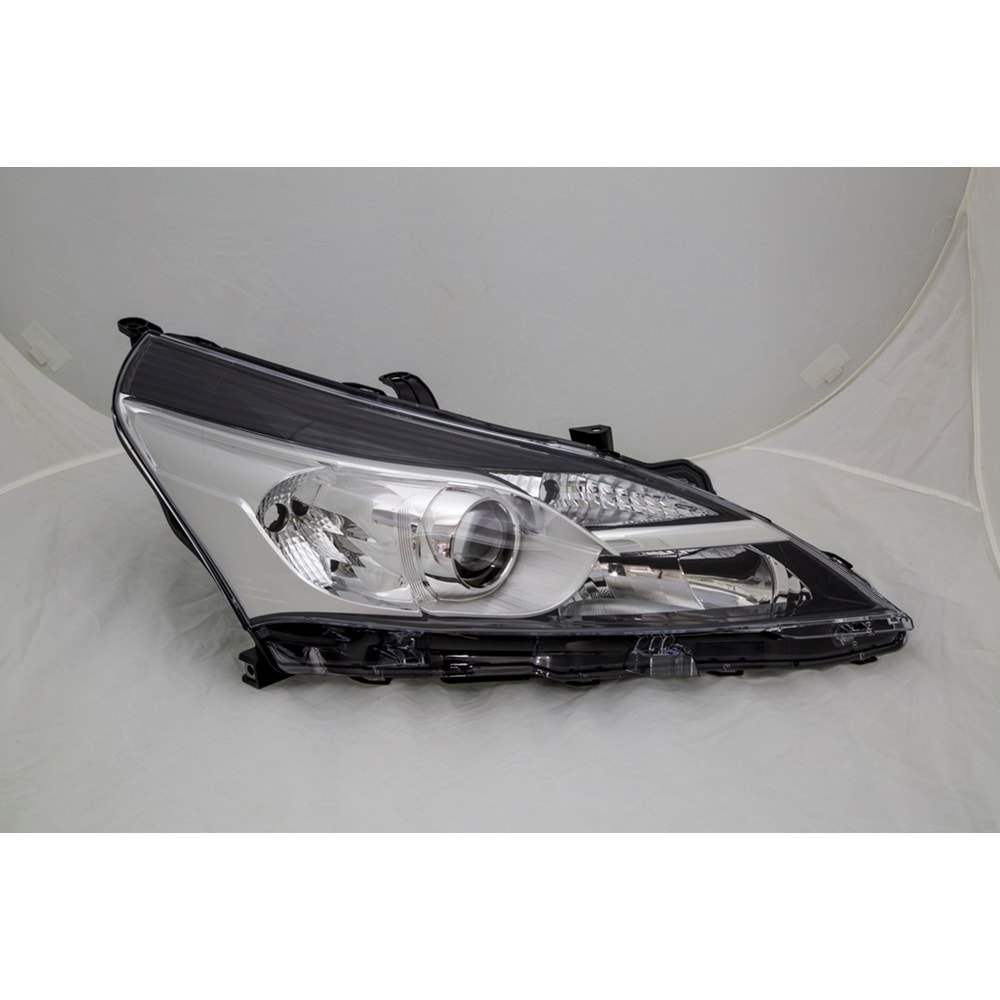 TOYOTO VERSO ON FAR 2013-2016 SOL XENON