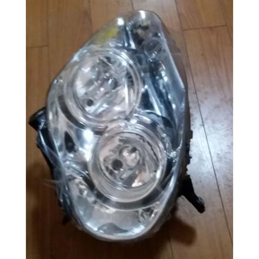 FAR SAĞ 2010 MODEL YENİ FIAT DOBLO